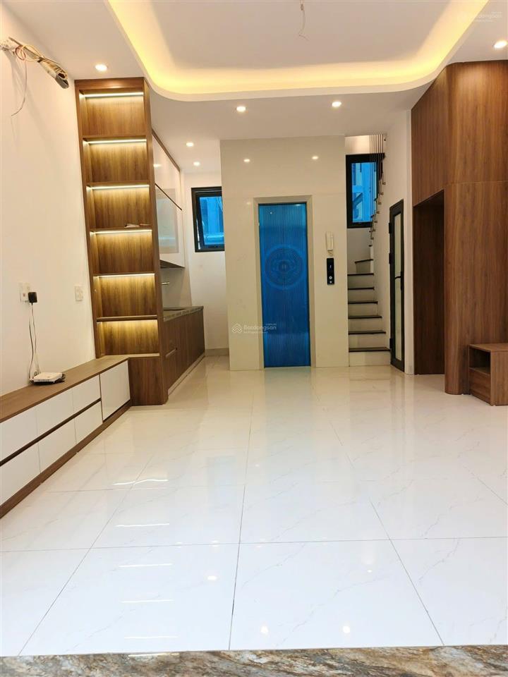 Giá cực tốt phố hồng mai, nhà mới đẹp, lô góc, 10m ra ô tô tránh, 35m*5t. chủ cần bán gấp gấp.