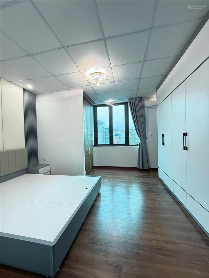 Gần ô tô tránh phố minh khai, ngõ nông thông, nhà mới 2 thoáng sáng, chủ tặng full nt. 32m2*5t