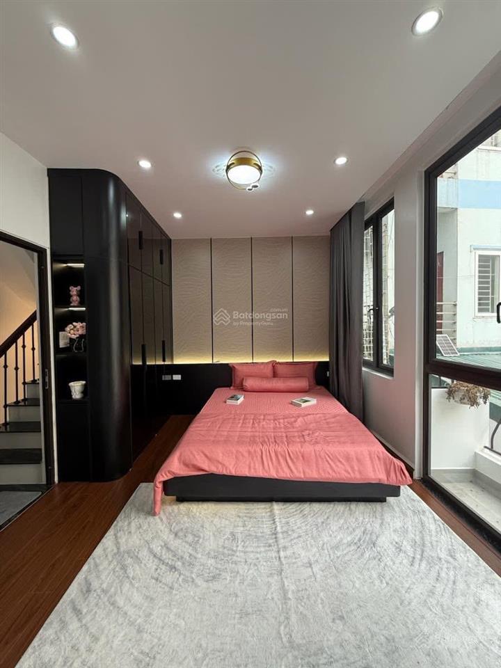 Nhà đẹp, giá cực tốt phố minh khai, 2 thoáng, ngõ nông rộng 3m, chính chủ bán, tặng full nt 32m*5t.