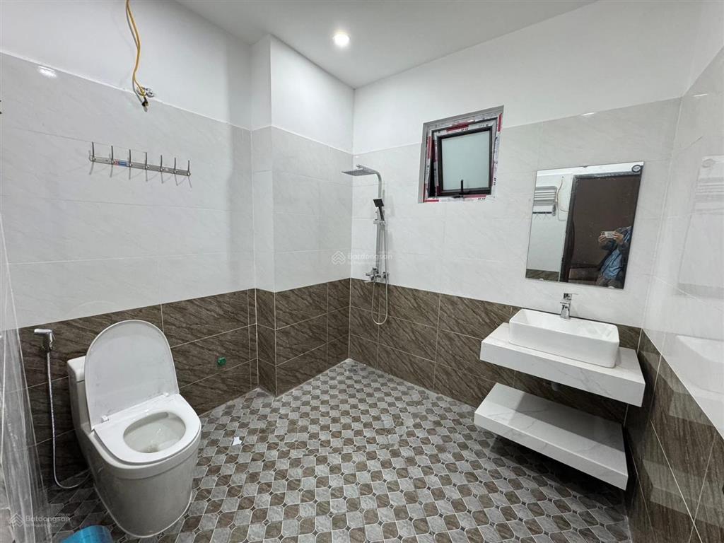 Gần ô tô tránh minh khai, nhà mới kính koong, lô góc, ngõ nông thông kinh doanh 37m*5t. bán 6,8 tỷ