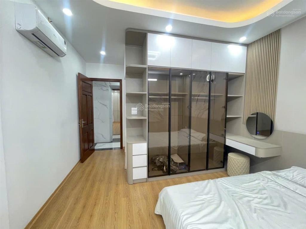Cực víp minh khai,thang máy, lô góc, gần ô tô tránh nhau, ngõ nông thông kinh doanh sầm uất. 46m*6t