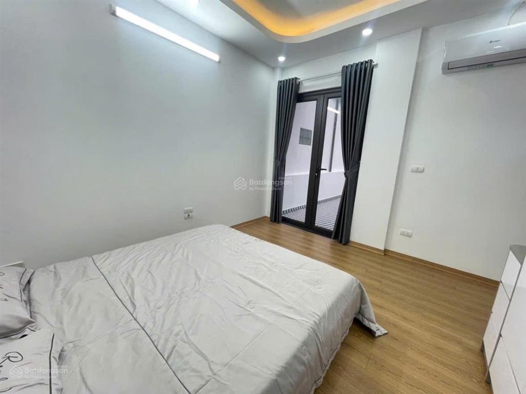 Cực víp minh khai,thang máy, lô góc, gần ô tô tránh nhau, ngõ nông thông kinh doanh sầm uất. 46m*6t