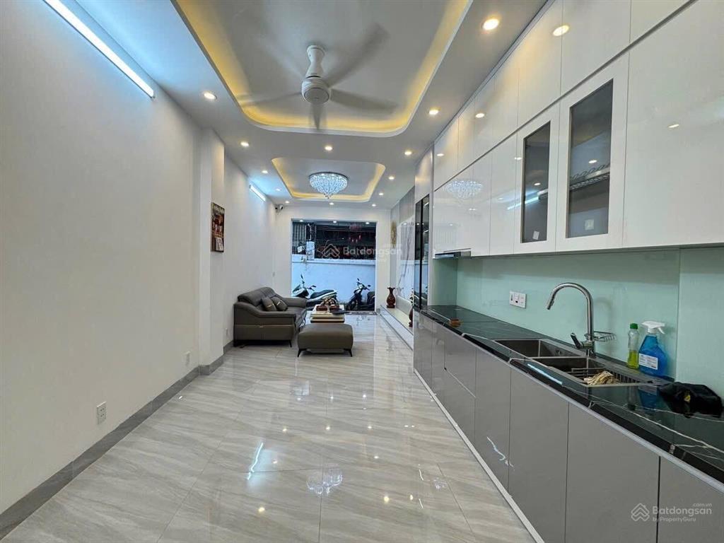 Cực đẹp phố kim ngưu, phân lô, ô tô, ngõ nông thông kinh doanh, sđcc, 50m*6t. giá chỉ 9 tỷ có tl.