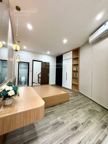 Ô tô đỗ cổng phố kim ngưu, phân lô, 10m ra ô tô tránh, ngõ thông thông kinh doanh sầm uất, 48m*5t.