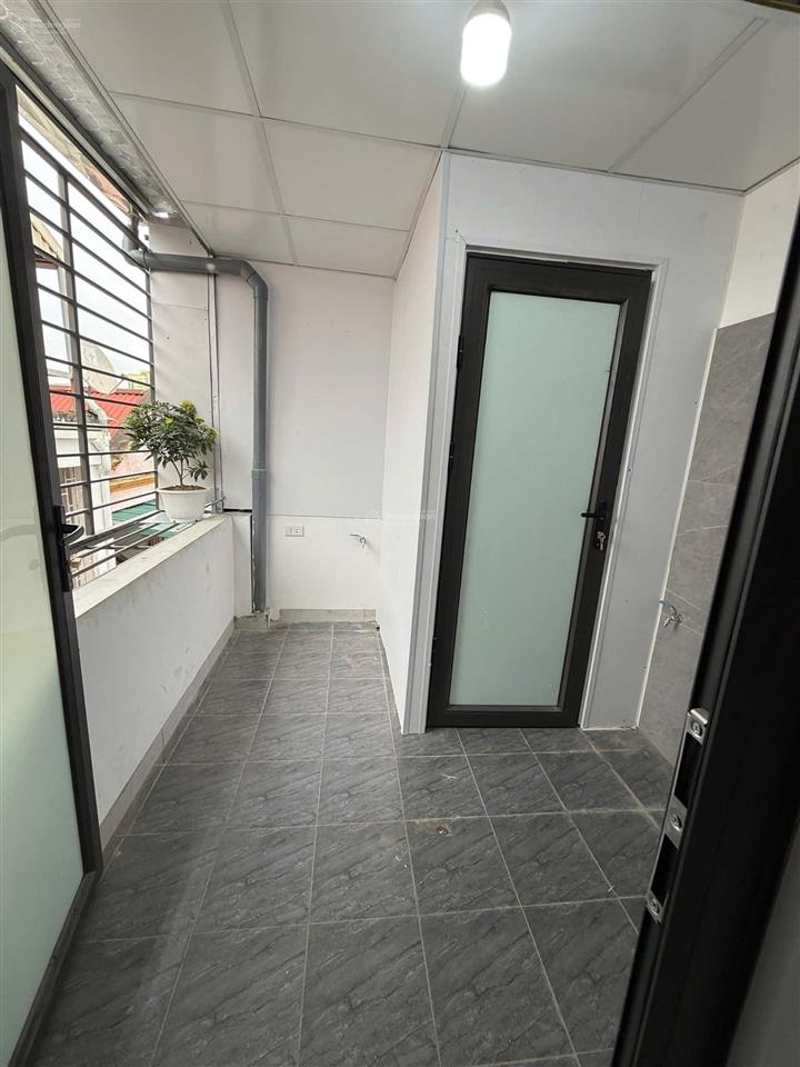 Ô tô đỗ cổng phố kim ngưu, phân lô, 15m ra ô tô tránh, ngõ thông thông kinh doanh tốt. 47m*6t