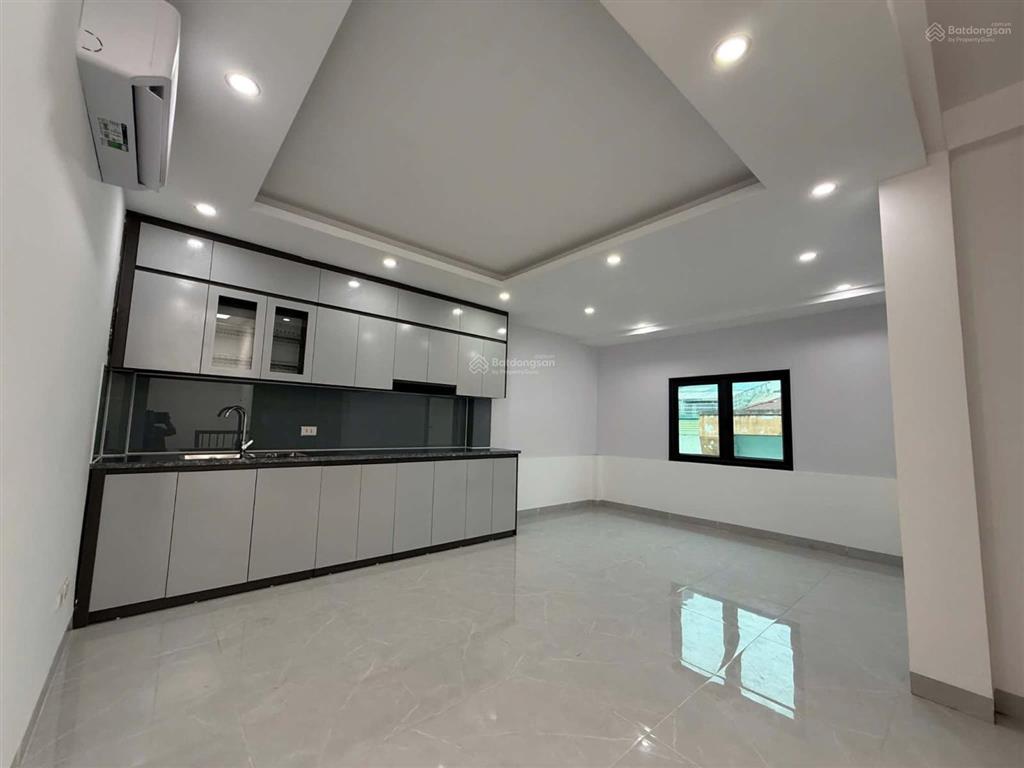 Ô tô đỗ cổng phố kim ngưu, phân lô, 15m ra ô tô tránh, ngõ thông thông kinh doanh tốt. 47m*6t
