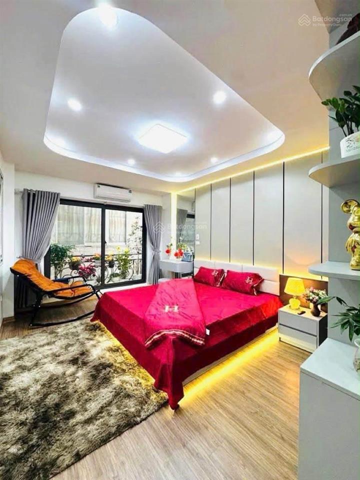 Lô góc phố đại la, ngõ thông 3 thoáng, chủ tặng full nội thất, nhà mới đẹp lung linh. dt 42m2* 5t.