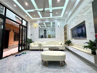 Siêu ngon phố minh khai, thang máy, lô góc, 2 thoáng sáng, ngõ nông thông kinh doanh tốt. 40m*5t.