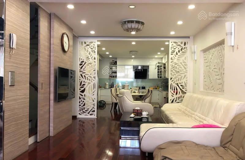 Giá tốt phố minh khai, ngõ nông rộng 3m, gần ô tô tránh, ngõ thông kinh doanh tốt 42m*5t. có 9 tỷ.