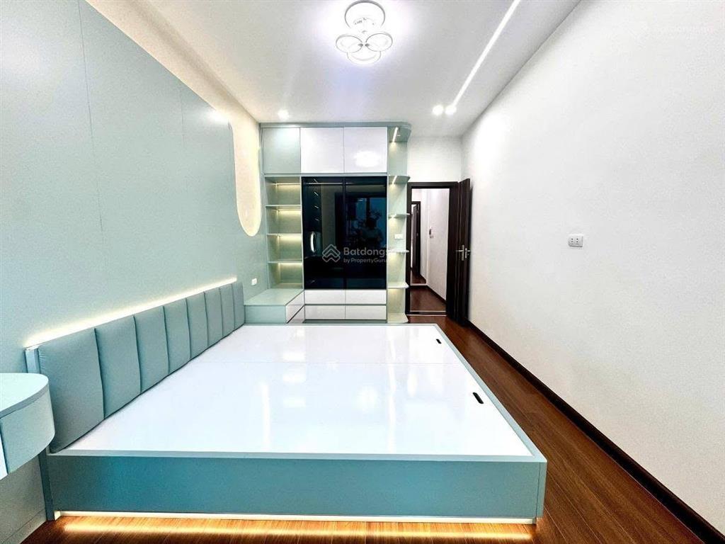 Cực víp phố bạch mai, thang máy, lô góc, 2 mặt ngõ thông kinh doanh, nhà mới đẹp, 50m*6t.