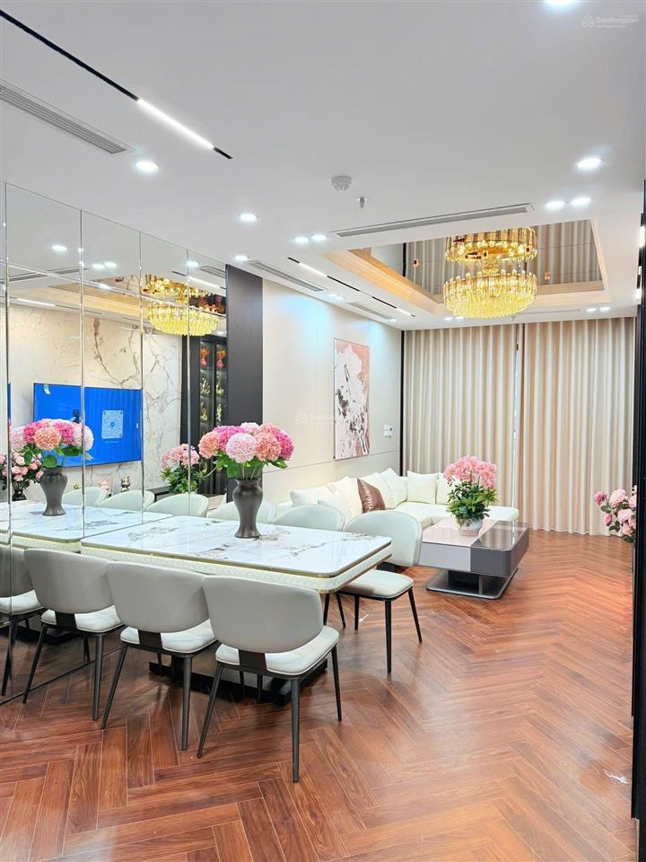 Cực ngon phố bạch mai, thang máy, lô góc, 2 mặt ngõ thông, nhà mới đẹp, 50m*5t, chỉ có 9,7 tỷ.