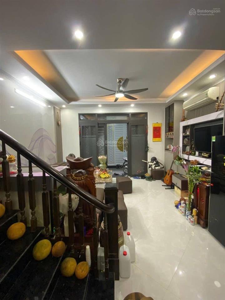 Ô tô đỗ cổng phố đại la, thang máy, ngõ nông rộng kinh doanh, 2 thoáng sáng. 45m*5t, giá 8,7 tỷ.