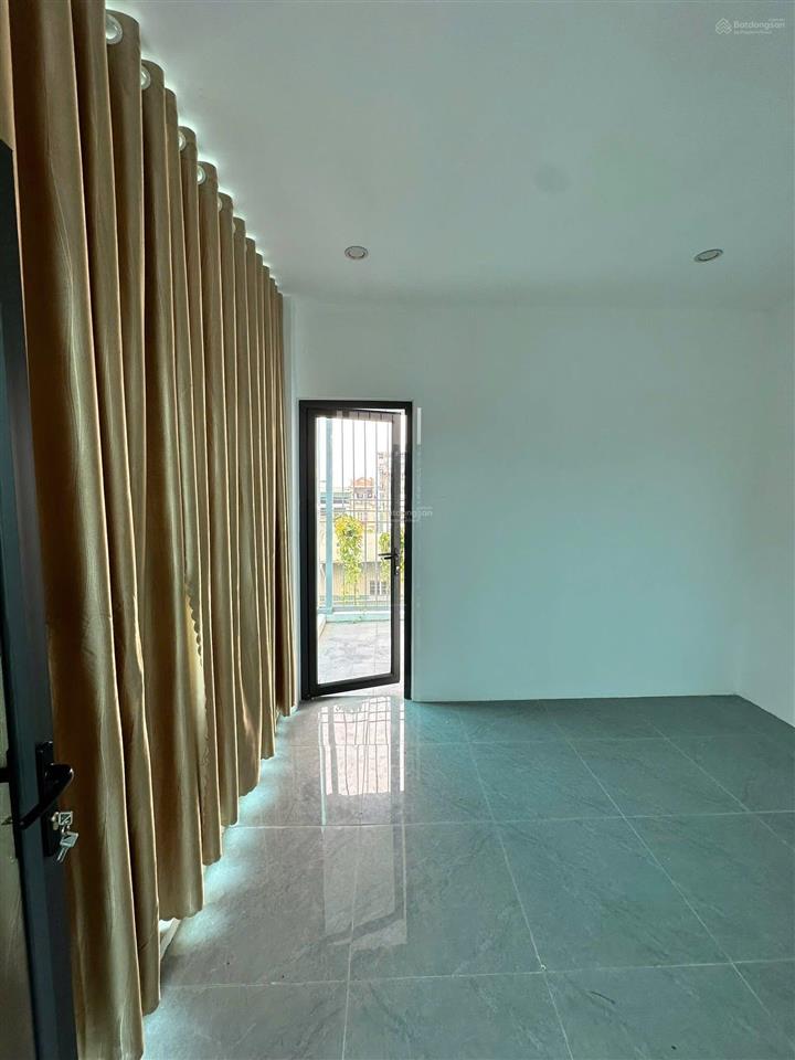Gần ô tô tránh phố bạch mai, ngõ nông thông, 2 thoáng sáng, lô góc nhà đẹp 35m*5t giá 6,9 tỷ
có tl.