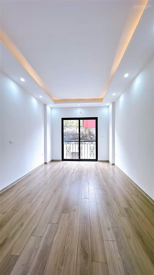 Gần ô tô phố bạch mai, 2 thoáng, thang máy, full nội thất xịn, sđcc, 42m * 5t, giá 6,9 tỷ có tl sâu