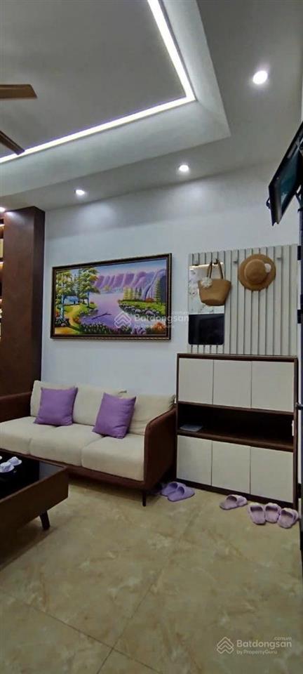 Gần ô tô phố hồng mai, 2 thoáng, full nội thất xịn, ngõ 2 xe máy tránh, sđcc 40m * 5t, giá 9,65 tỷ.