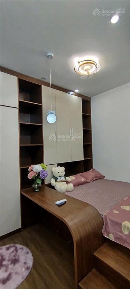 Gần ô tô phố hồng mai, 2 thoáng, full nội thất xịn, ngõ 2 xe máy tránh, sđcc 40m * 5t, giá 9,65 tỷ.
