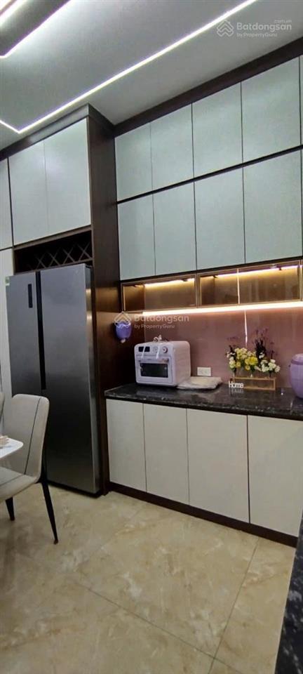 Gần ô tô phố hồng mai, 2 thoáng, full nội thất xịn, ngõ 2 xe máy tránh, sđcc 40m * 5t, giá 9,65 tỷ.