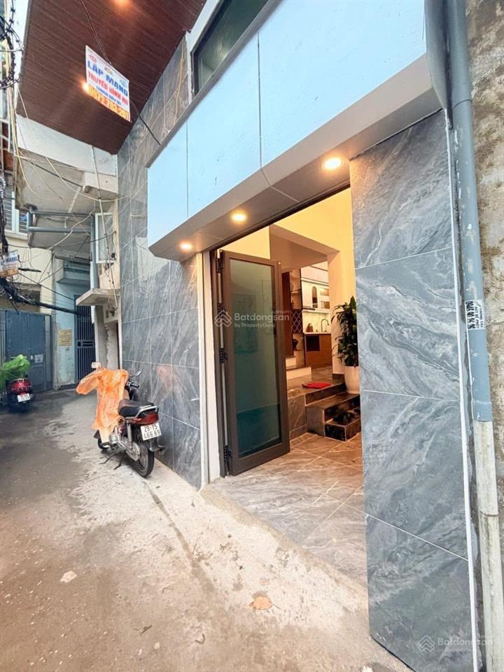 Có 102 phố trương định, ngõ nông rộng thông kinh doanh cắt tóc, hiệu thuốclô góc, 35*5t bán 6,6 tỷ.