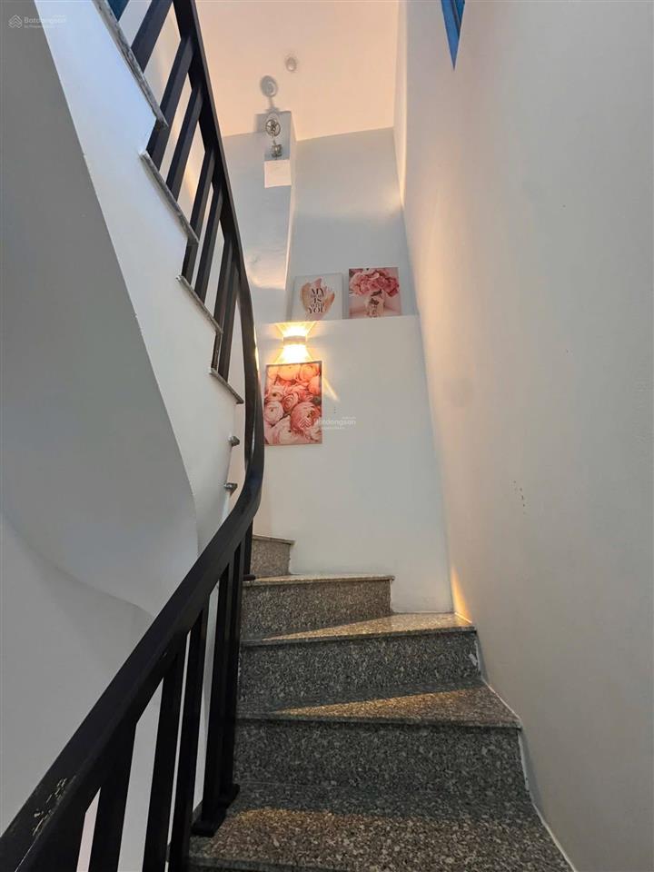 Cam kết không quy hoạch, phố minh khai, tặng full nt xịn, lô góc 2 thoáng 39m*5t, giá 6,7 tỷ có tl