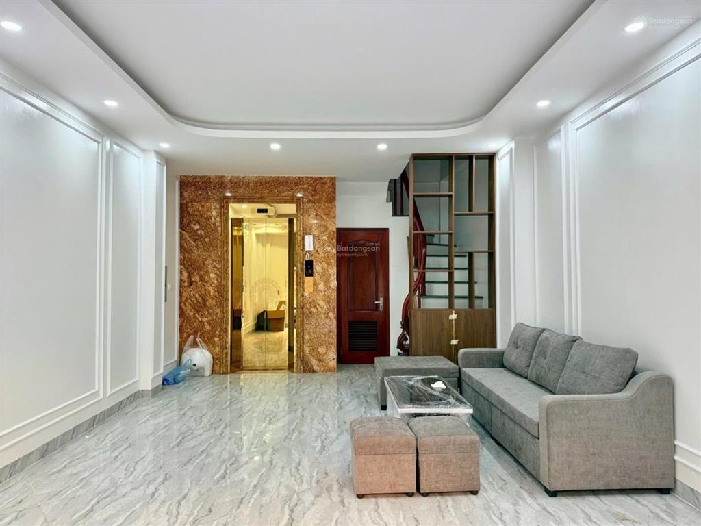 Nhà đẹp trương định, thang máy, gần ô tô, ngõ nông thông kinh doanh, 42m*6t*giá 9.x tỷ có tl