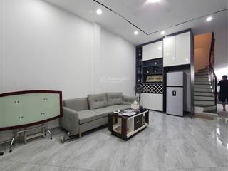 30m ra mặt phố minh khai, ngõ nông rộng 2,5m, nhà mới tặng full nội thất xịn. 40m*5t, giá 7,9 tỷ.