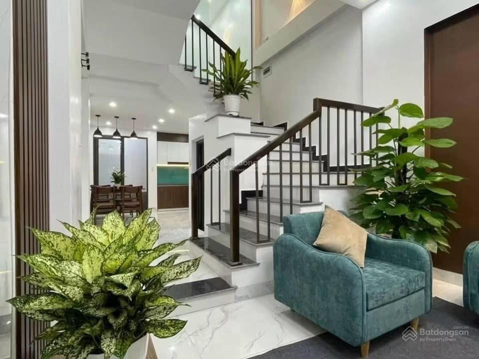 Hàng hiếm phố minh khai, ngõ rộng 2,5m, lô góc, 2 thoáng trước sau, tặng full nt, dt 35m*5t. 6,1 tỷ