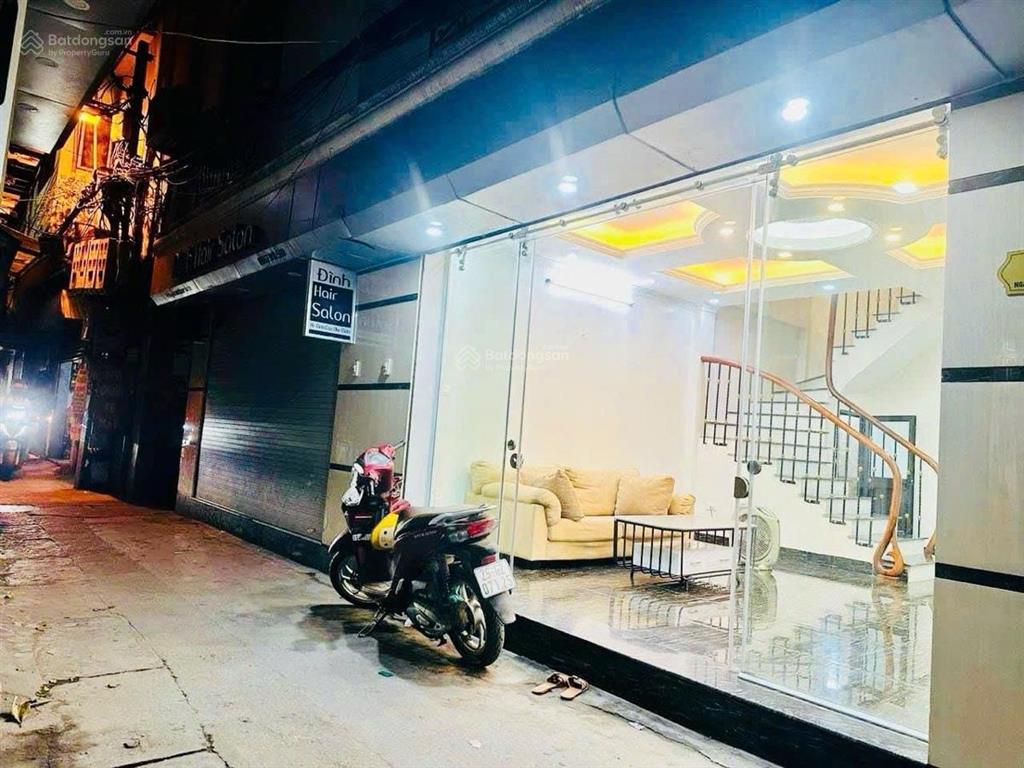 Gần ô tô tránh phố kim ngưu, ngõ thông, rộng 2,8m, nhà đẹp chủ tặng full nt, 50m*5t, mặt tiền khủng