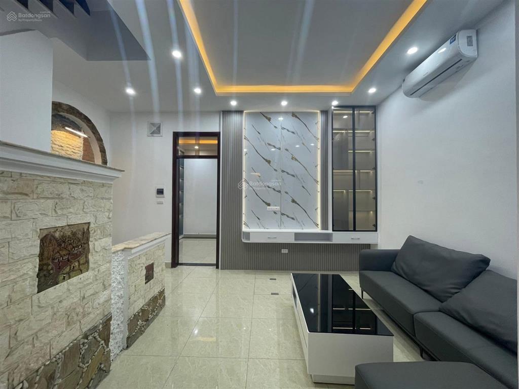 Hoa hậu phố minh khai, ngõ rộng 2,8m, nông thông kinh doanh tạp hoá, cắt tóc,....35m*5t* 6,8 tỷ.
