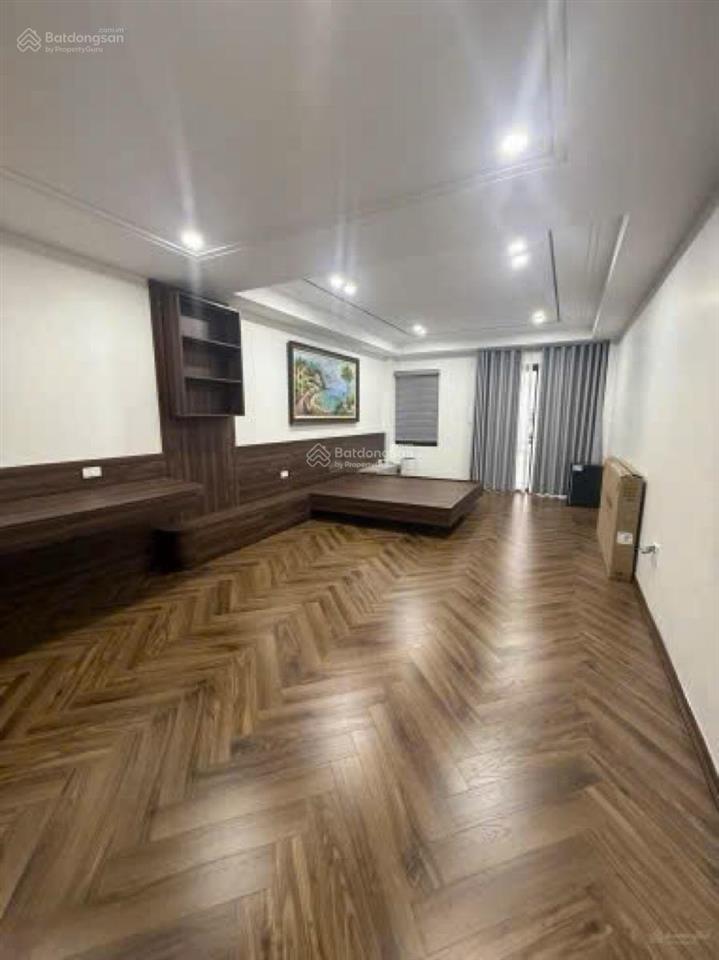 Minh khai ô tô vào nhà, thang máy, ngõ thông kinh doanh, tặng phun nt. 50m*6t, giá 8,2 tỷ có tl.