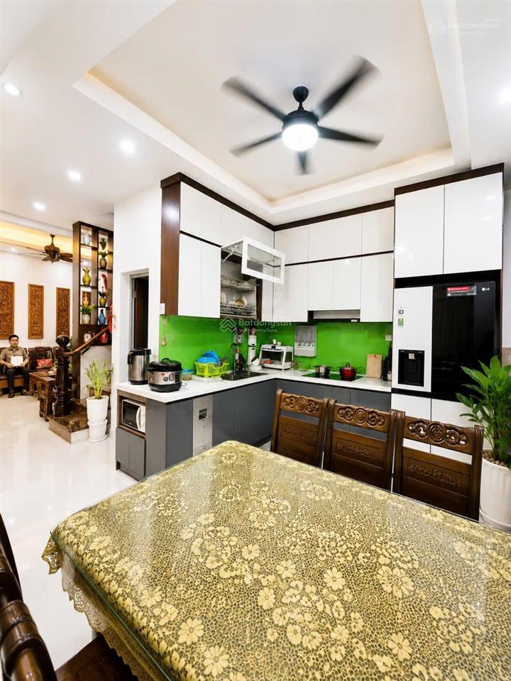 Tặng 500 triệu! nhà trần đại nghĩa, mặt ngõ, 2 thoáng, 15m ra ôtô, gần 3 trường đại học, không qh.