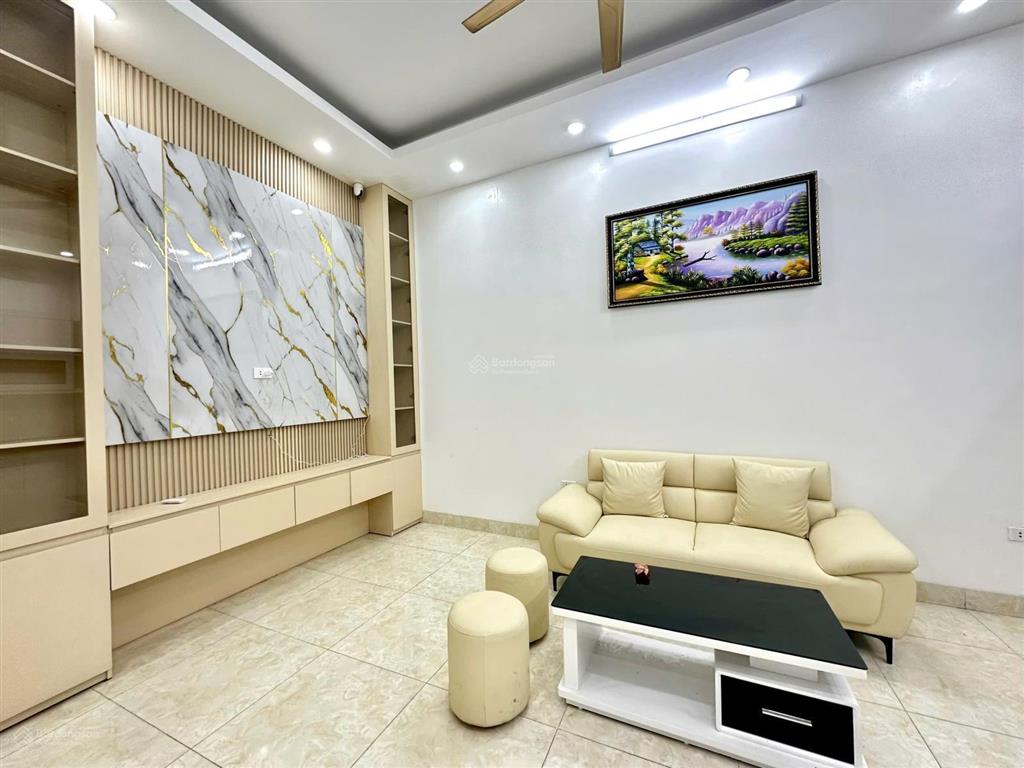 Hiếm lắm! nhà phố trần khát chân, ngõ nông rộng 2,8m, 2 thoáng tự nhiên, dt 37m*5t, giá 6,9 tỷ.