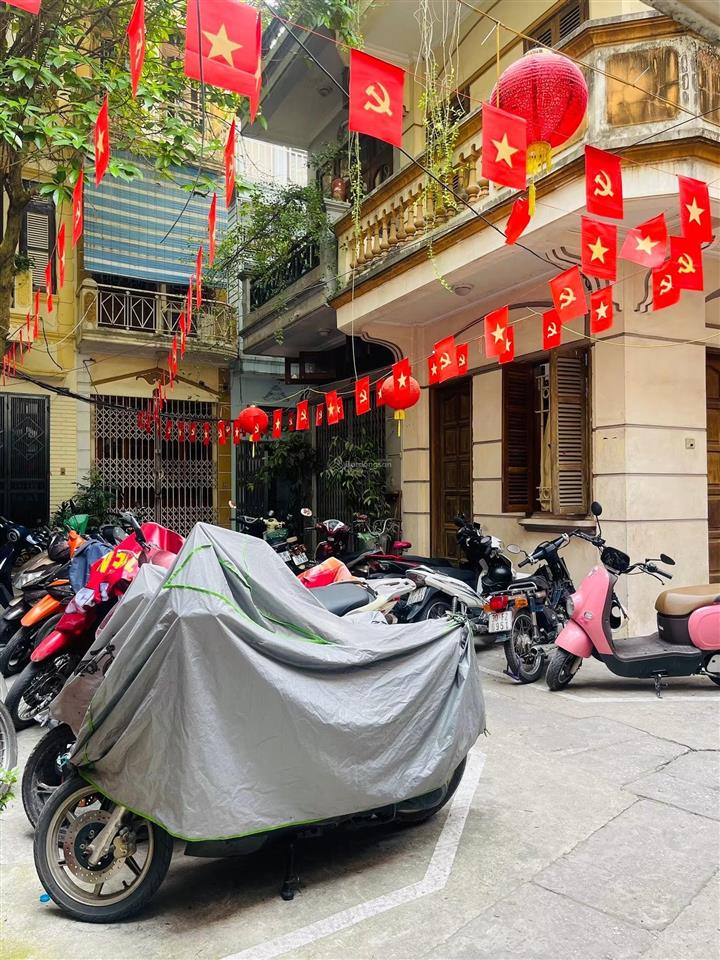 Gần ô tô tránh minh khai, ngõ nông, thông kinh doanh, 2 thoáng sáng, tặng full nt 35m*5t 6,8 tỷ.