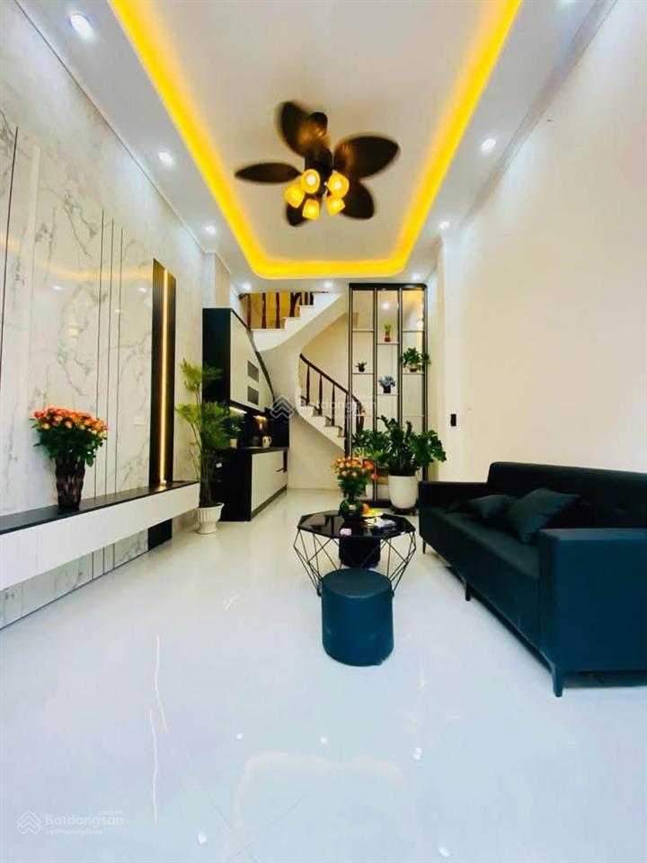 Hiếm lắm minh khai, full nội thất đẹp, ngõ nông 2 xe máy tránh, 3 thoáng sáng, 35m*5t. 6,5 tỷ có tl