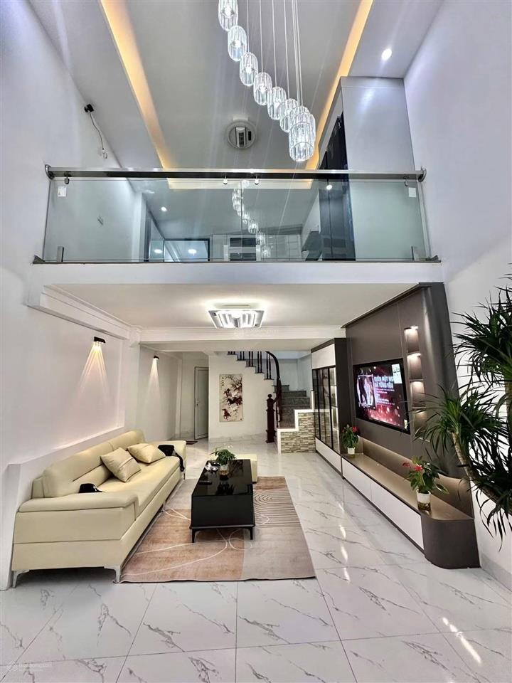 Giảm giá 1tỷ phố minh khai, ngõ nông rộng, thang máy, chủ tặng full nt xịn, 40m*5t giá 8,5 tỷ có tl