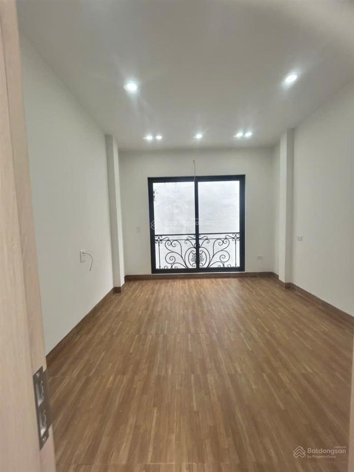 5.7 tỷ nhà p.bạch mai 2 thoáng xây mới, 5tầng 3 ngủ tặng nội thất, sổ riêng, qh ổn định, gần chợ mơ