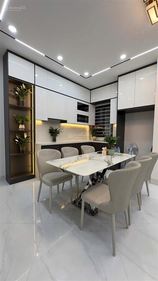 Ô tô đỗ cổng phố minh khai, thang máy, ngõ nông thông, thang máy, nhà mới 45m*5t giá 8,6 tỷ.