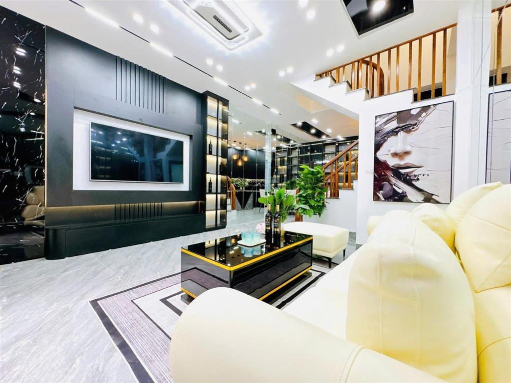 Đổi nhà mới, giảm 1 tỷ, nhà phố đại la 40m², 30m ra ôtô, không qh, 2 thoáng, vừa ở vừa cho thuê