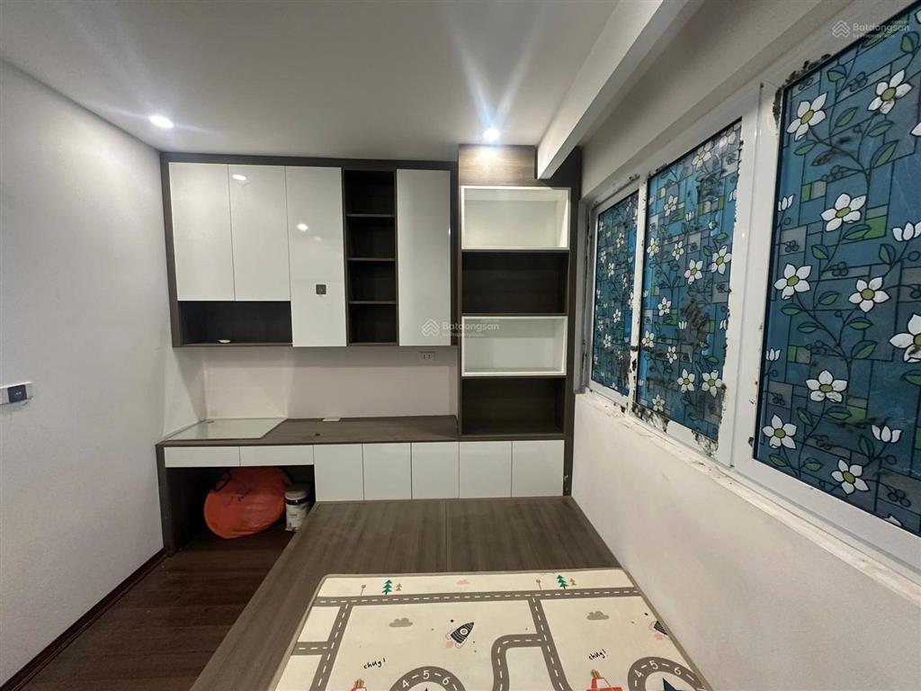 Quá rẻ bạch mai, ngõ nông thông rộng, lô góc, 3 thoáng, gần mặt phố, dt 32m*5t* 6,1 tỷ có tl mỏng