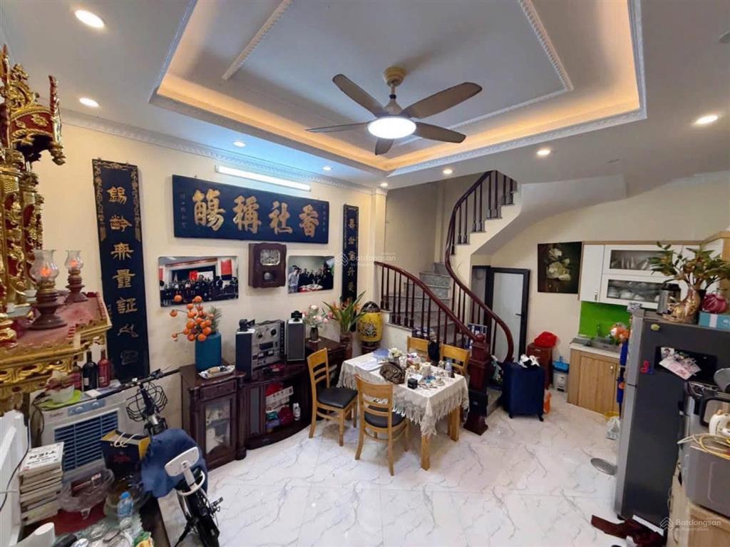 Giảm luôn 1,5 tỷ phố lê thanh nghị, 10m ra ô tô tránh, ngõ thông, nhà mới, tặng full nt xịn 34m*5t