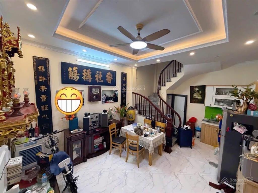 Giảm luôn 1,5 tỷ phố lê thanh nghị, 10m ra ô tô tránh, ngõ thông, nhà mới, tặng full nt xịn 34m*5t