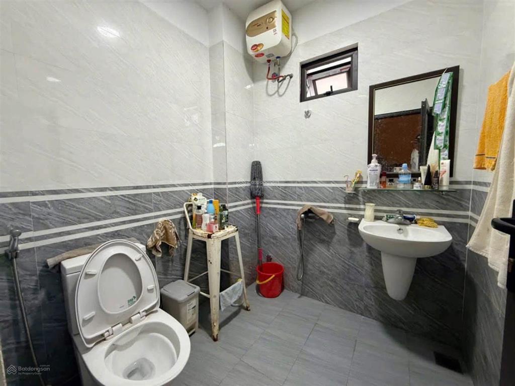 Giảm luôn 1,5 tỷ phố lê thanh nghị, 10m ra ô tô tránh, ngõ thông, nhà mới, tặng full nt xịn 34m*5t
