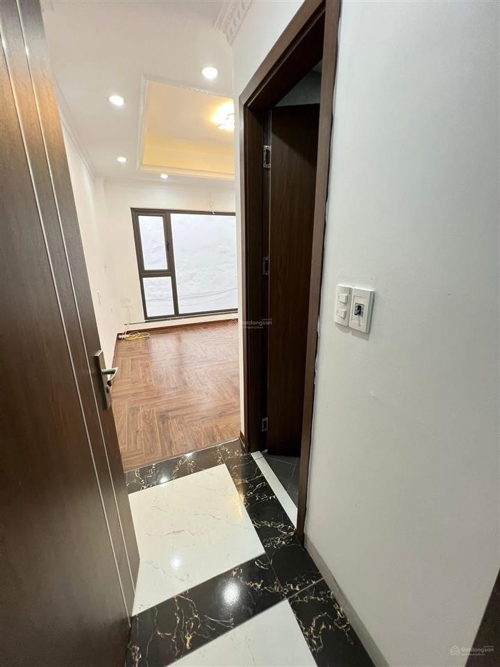 Gần ô tô tránh phố minh khai, phân lô, 2 thoáng sáng, ngõ nông thẳng, tặng full nt 42m*6t* 7,5 tỷ.