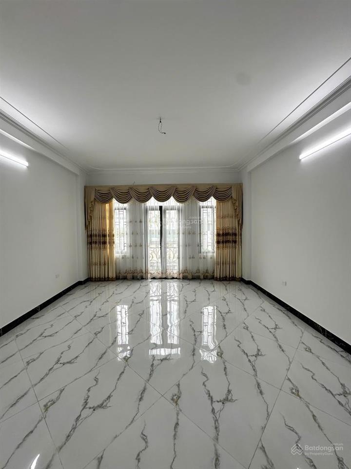 Sốc giá bạch mai, ngõ nông thông rộng 3m, lô góc, nhà mới, tặng hết nt xịn. 38m*5t giá 6,9 tỷ có tl