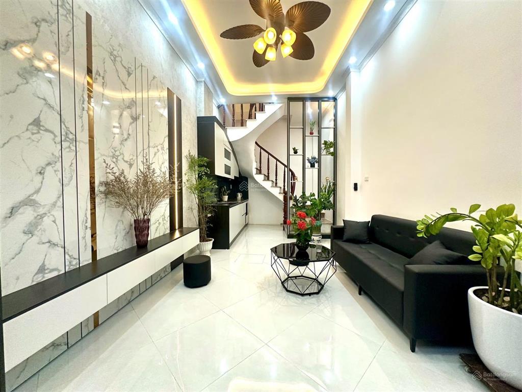 Gần ôtô đường minh khai, ngõ nông rộng, 5 tầng mới đẹp, 3 ngủ đủ công năng, tặng nt, sđcc, ko qh