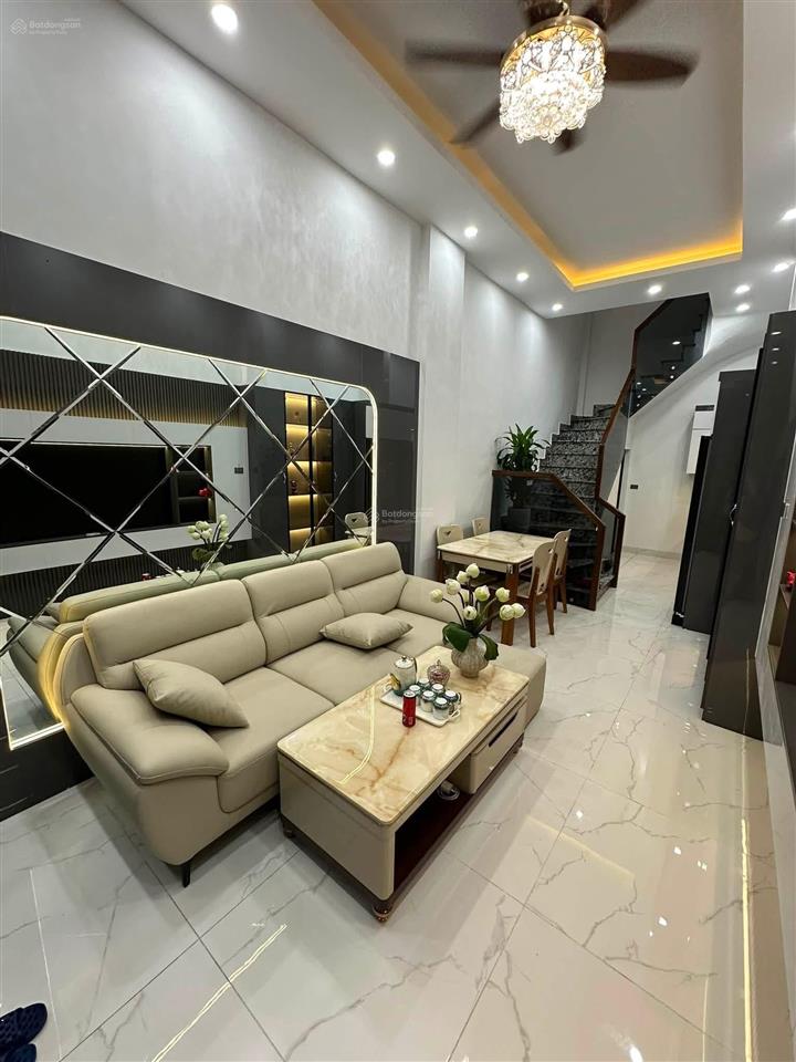 Gần ô tô tránh hồng mai, nhà mới, thang máy, ngõ nông thông tứ tung, kinh doanh sầm uất 47m*5t.