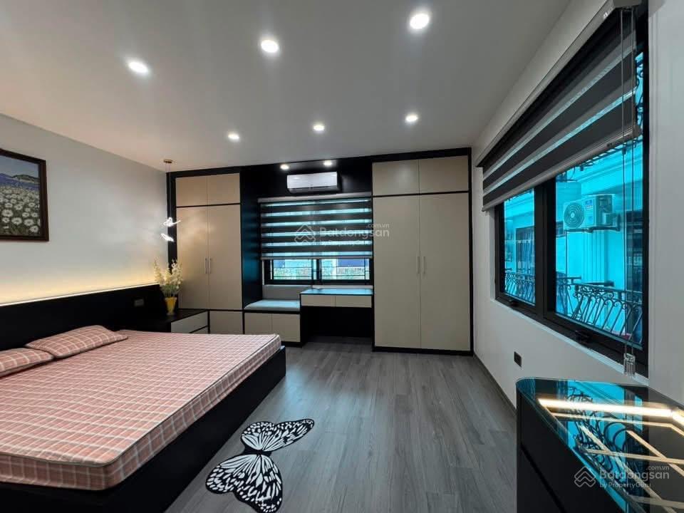 Ô tô đỗ cửa nhà mai động, ngõ nông thông kinh doanh cắt tóc, gội đầu, hiệu thuốc 45m2*6t*10,45tỷ