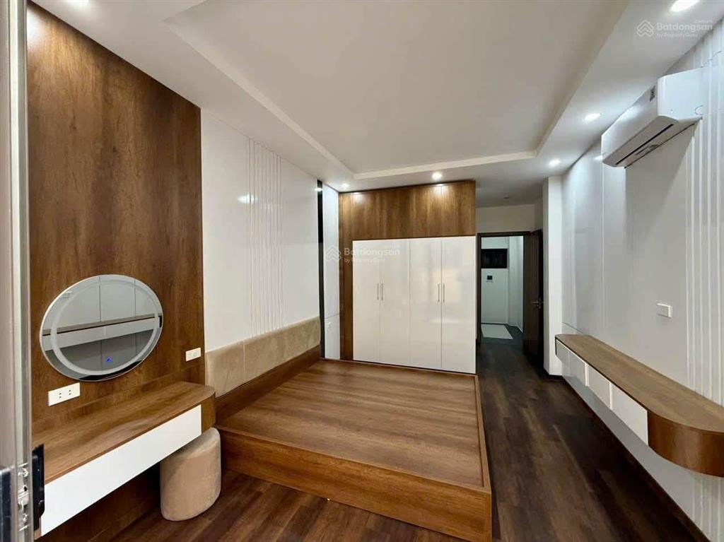Cực hiếm phố bạch mai, lô góc, 2 mặt ngõ thông tứ tung kd tốt, nhà không qh, 40m*5t giá 7,4 tỷ.