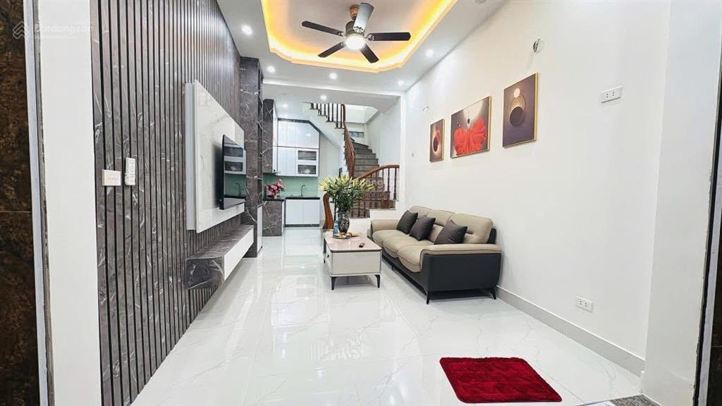 Giá tốt phố kim ngưu, ngõ nông thông kinh doanh sầm uất, nhà mới, 36m*5t. bán 7.1 tỷ có tl