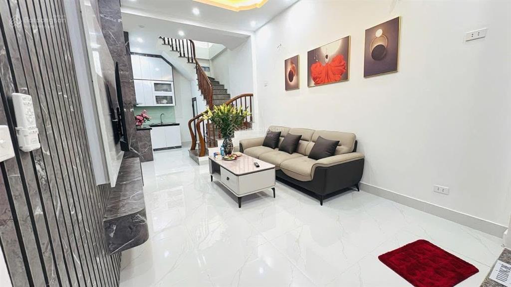 Giá tốt phố kim ngưu, ngõ nông thông kinh doanh sầm uất, nhà mới, 36m*5t. bán 7.1 tỷ có tl