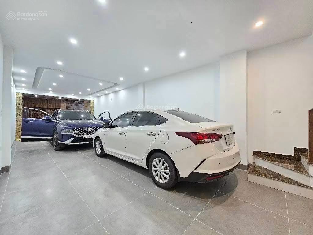 Ô tô đỗ trong nhà kim ngưu. ngõ thông, to như phố, thang máy, nhà mới xây, 48m*6t giá 12,5 tỷ (tl).